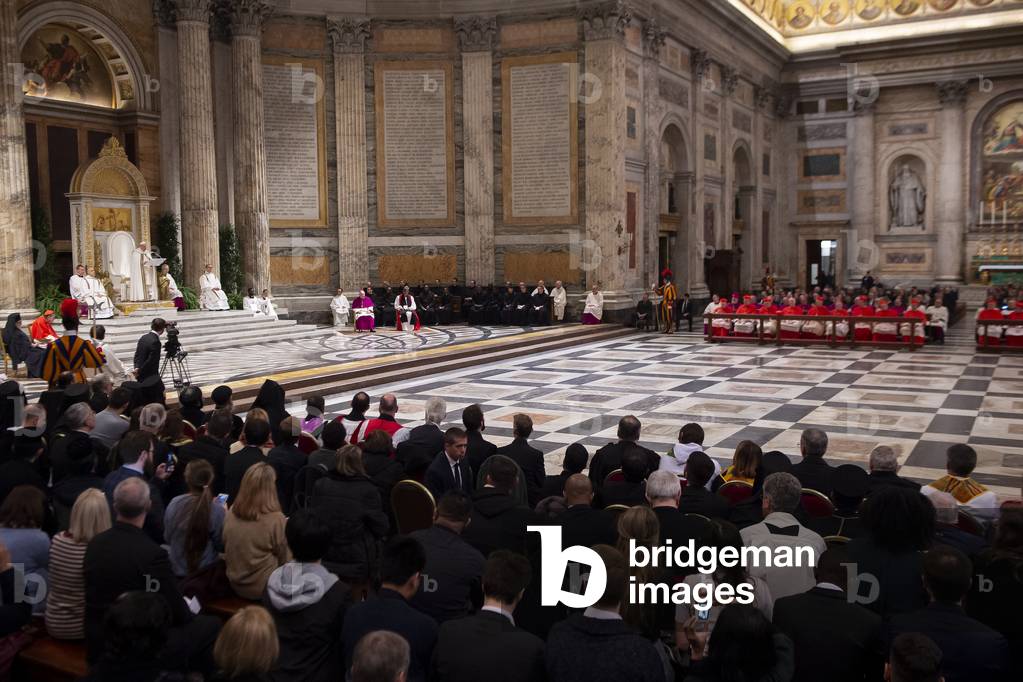 Pope Francis leads the Celebration of Vespers in St, Paul's outside the Walls Basilica, 2020 (photo)