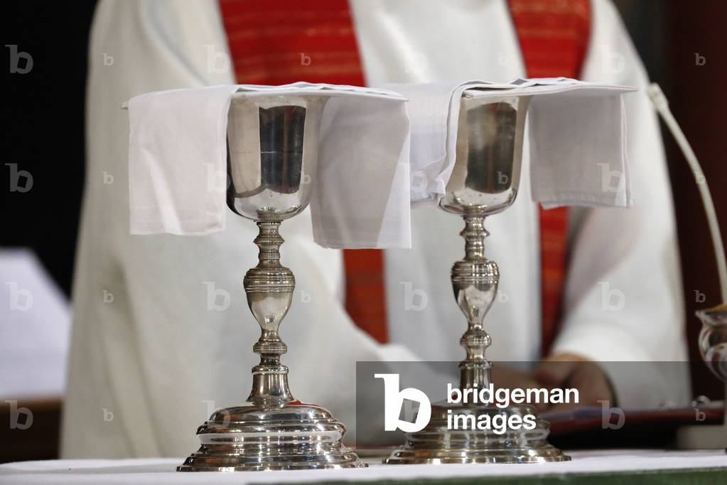Saint-Pierre-le-Jeune Protestant Church, Protestant service, Holy communion, Strasbourg, France.