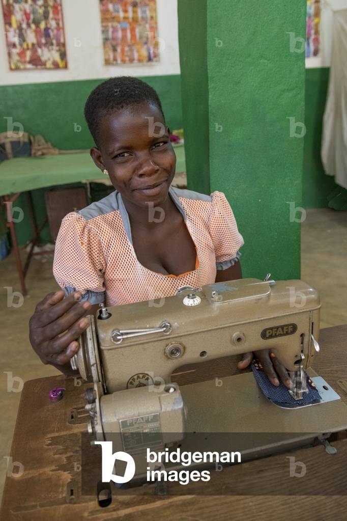 Vivre dans l'Esperance (living with hope) NGO workshop in Dapaong, Togo. 2019 (photo)