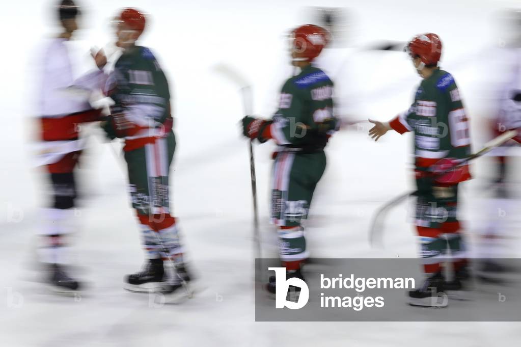Ice Hockey match,  Fair play, Megeve, France,  2018 (photo)