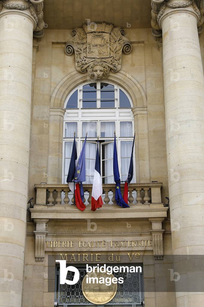 Paris borough town hall, France, 2020 (photo)