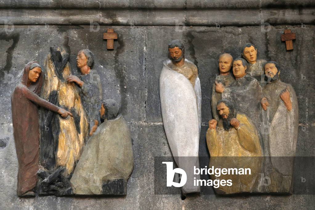 Notre Dame de Clermont cathedral, Clermont-Ferrand, France, Station of the Cross (photo)