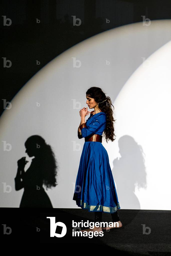 Dancer Kawtar Kel performing in Paris, France. (photo)