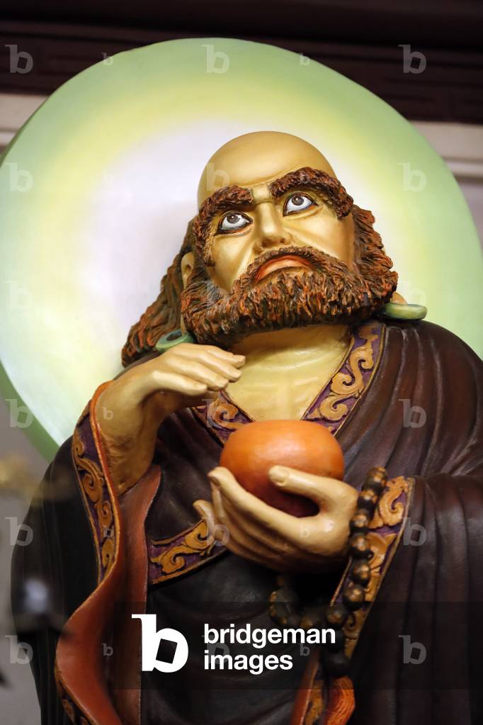 Thien Ung buddhist temple, Zen Patriarch Bodhidharma Daruma, Quy Nhon, Vietnam, 2019 (photo)