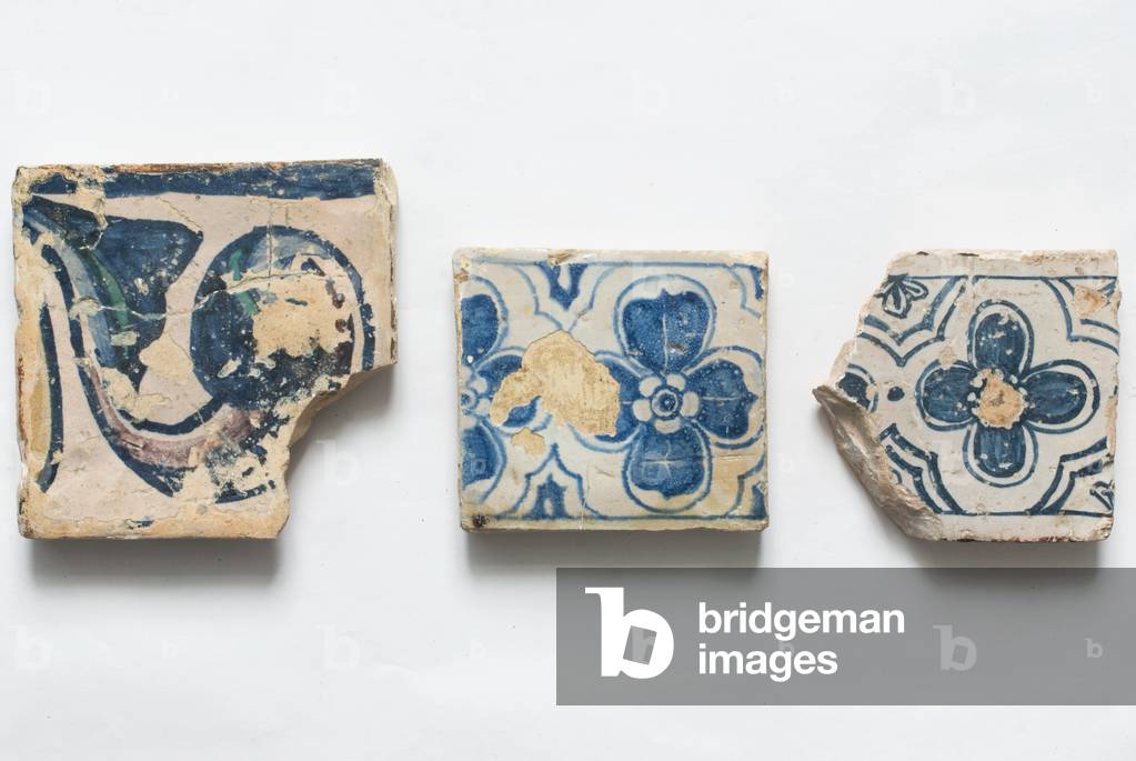 floral motifs, c.1600-1699 (painted majolica)