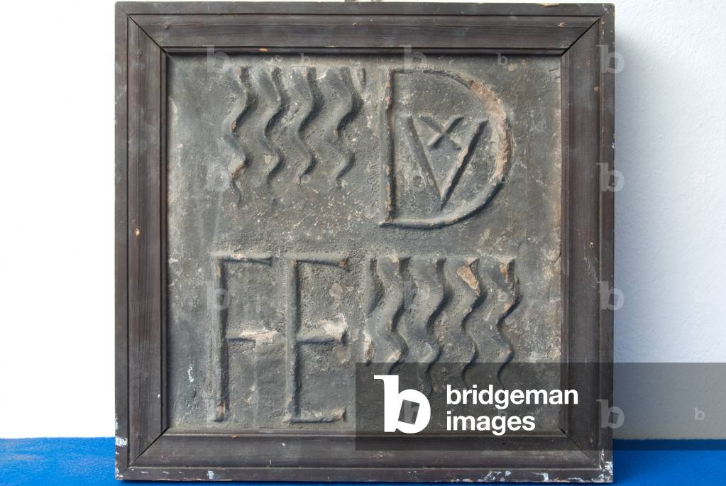 Coat of arms of Federico da Montefeltro, c.1474-1482 (terracotta)