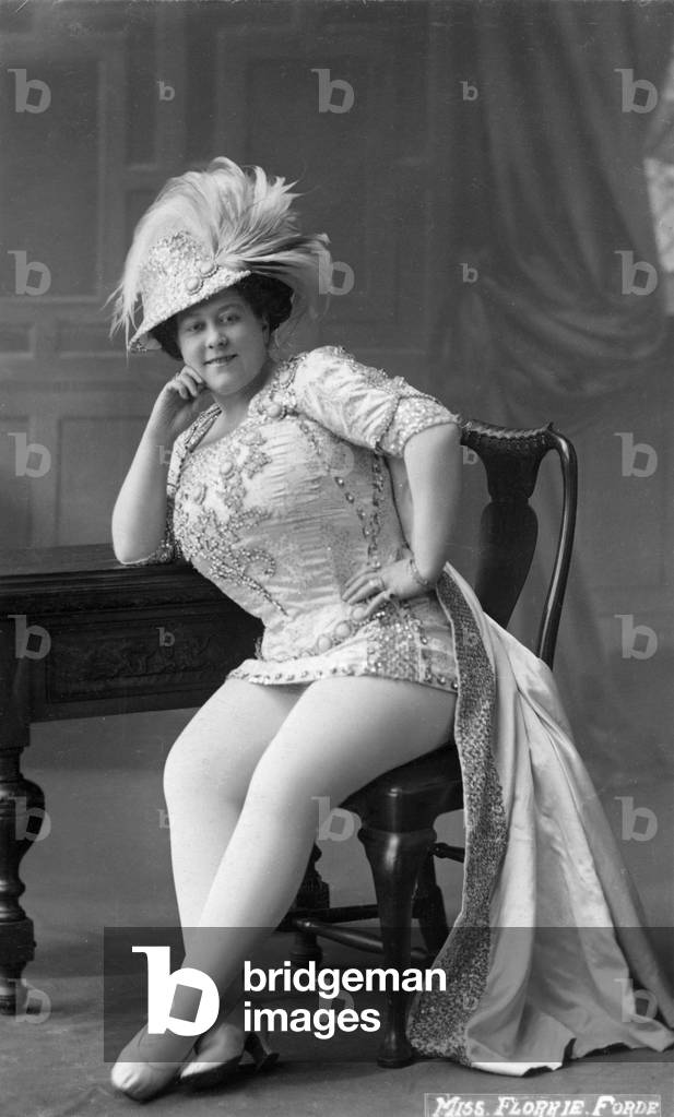 Florrie Forde (Flora Flannagan) in stage costume and hat with feathers