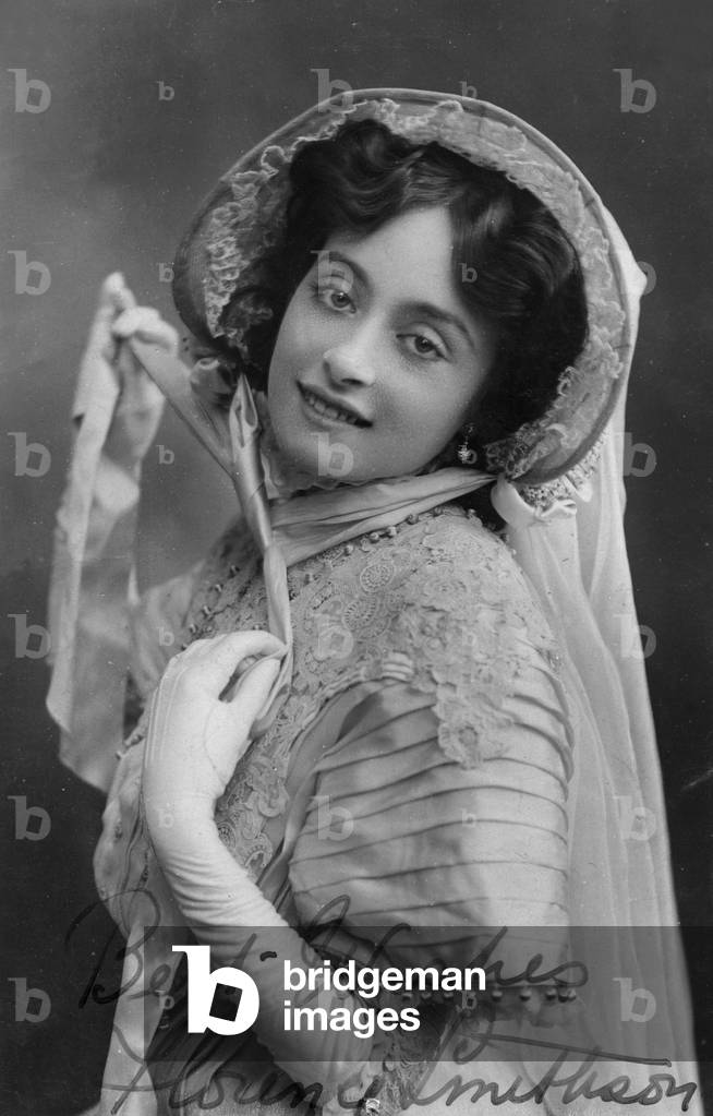 Florence Smithson as 'Sophia' in 'Tom Jones', a comic opera by Edward German based on Fielding's novel