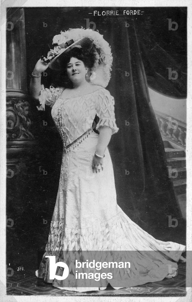 Florrie Forde (Flora Flannagan) in stage costume and hat with feathers