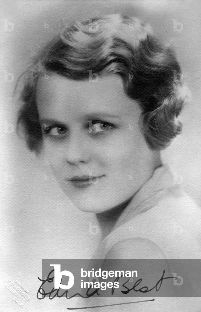 Edna Best - portrait
