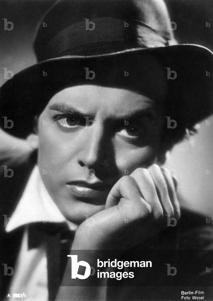 Will Quadflieg (Friedrich Quadflieg) - portrait of the German film actor wearing a hat, 15 September 1914 - 27 November 2003
