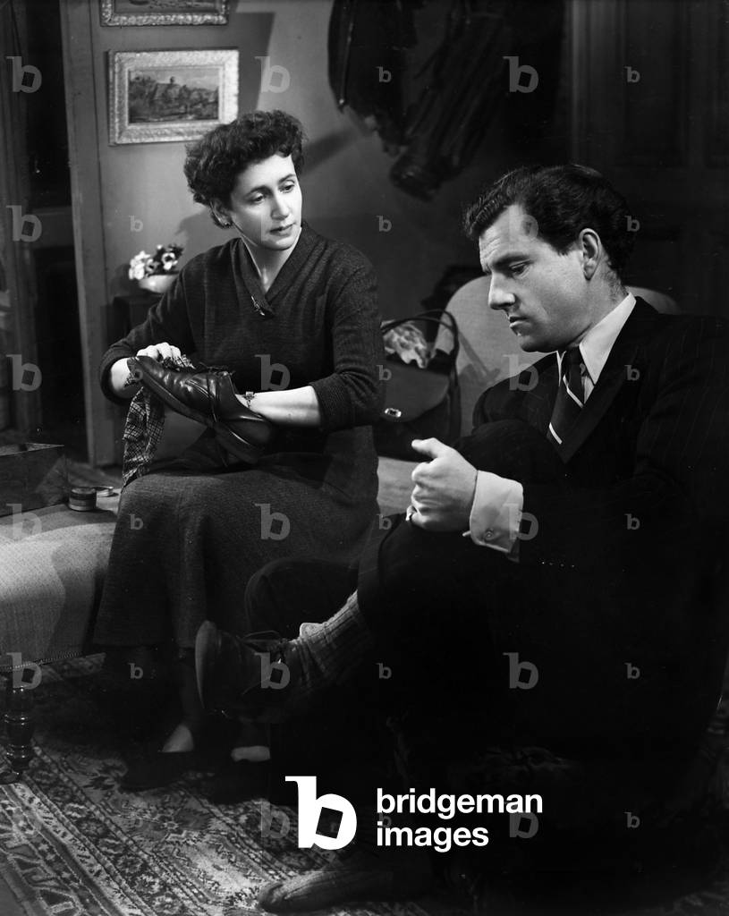 Peggy Ashcroft and Kenneth More as Hester and Freddy in Terrence Rattigan's  'The Deep Blue Sea'