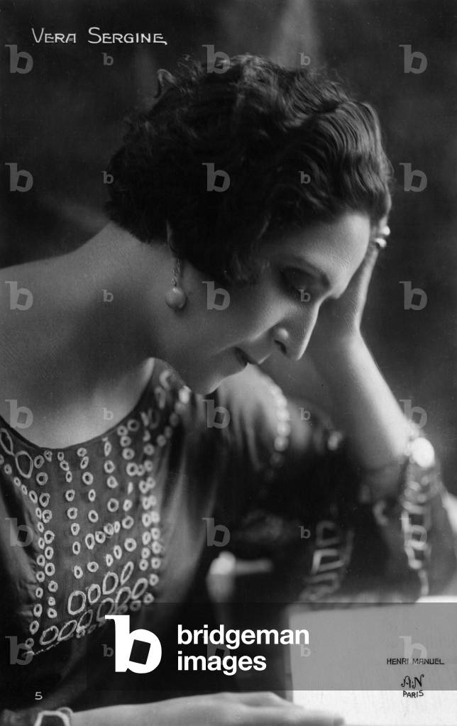 Vera Sergine - portrait in profile