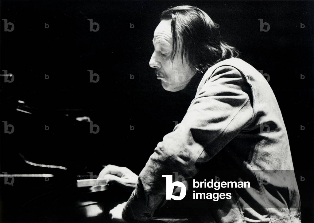 Arturo Michelangeli playing the