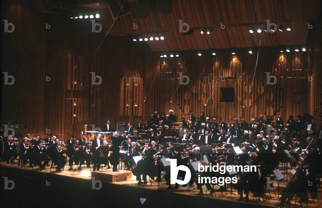 London Symphony Orchestra performs