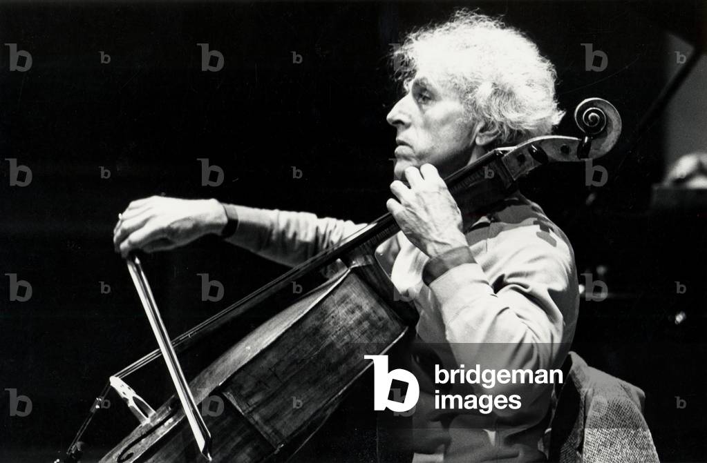 Paul Tortelier playing cello