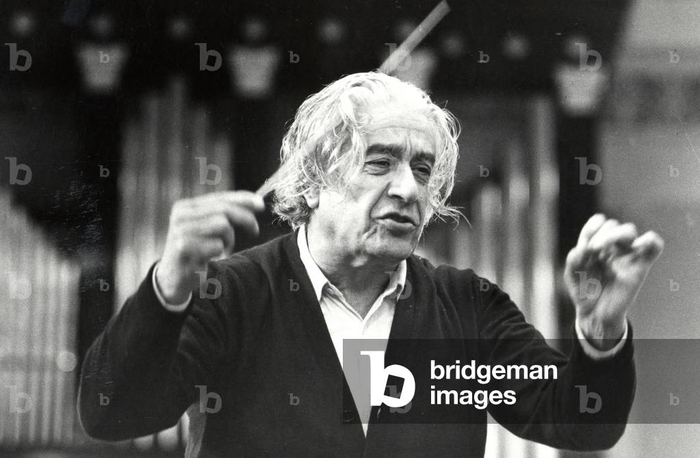 Sergiu Celibidache conducting with