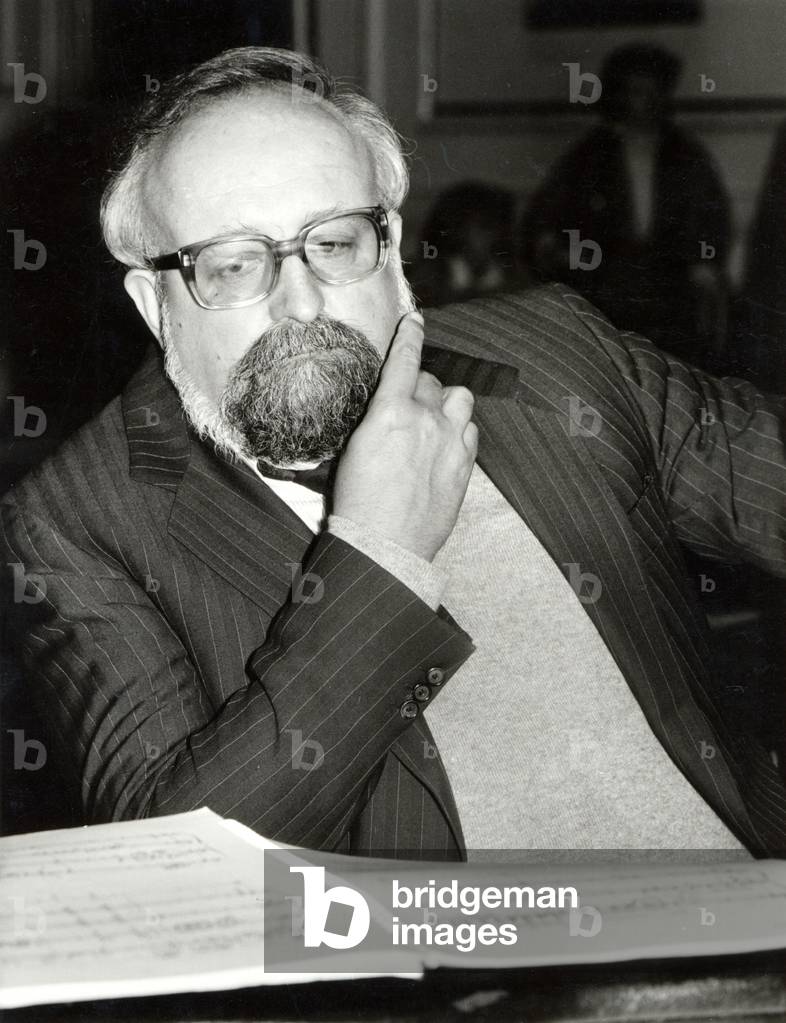 Krystyn Penderecki wth score