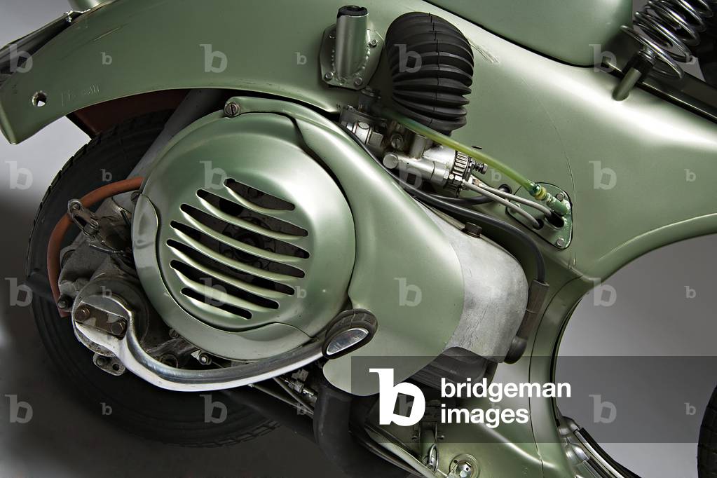 Classic Motorbike Vespa Sei Giorni, Scooter (photo)