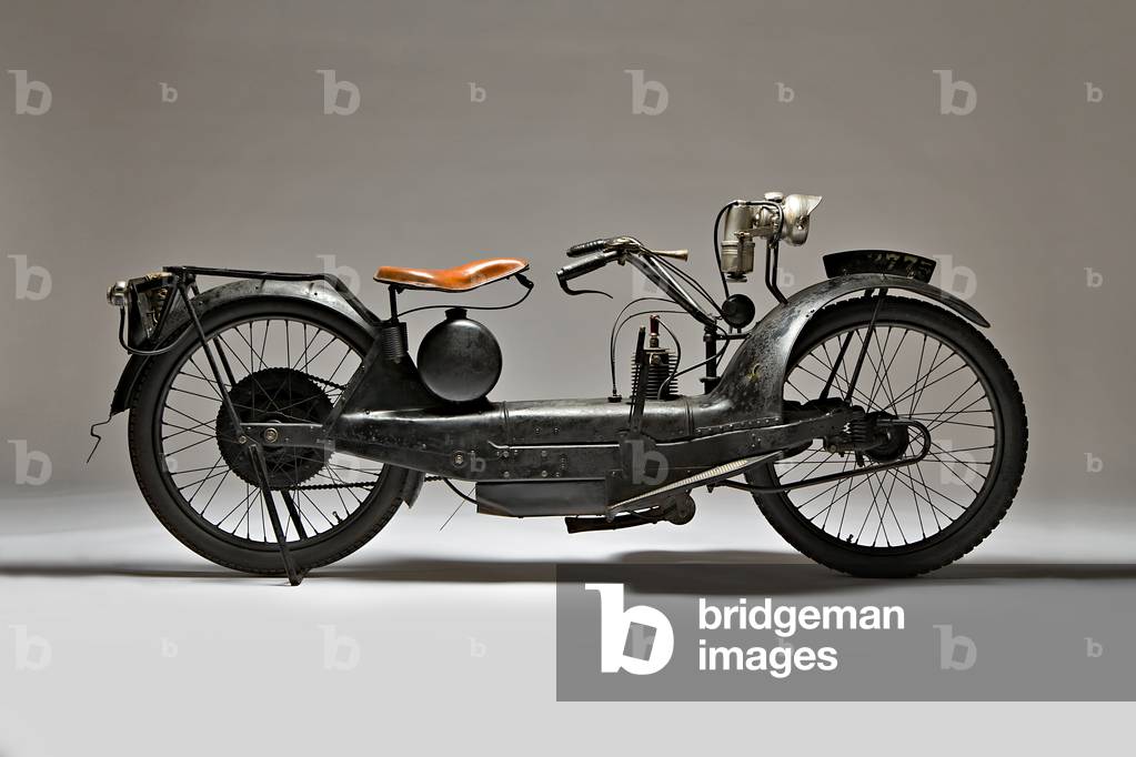 Classic Motorbike NER-A-CAR Model A, Scooter (photo)