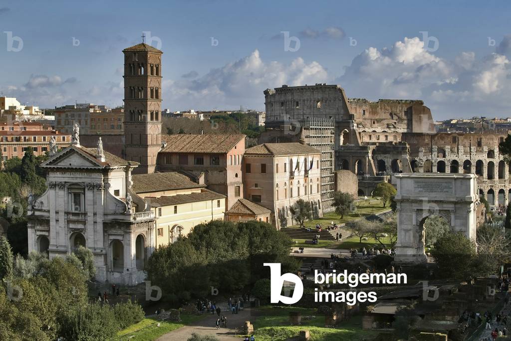 View Church of Santa Francesca Romana, the Arch of Titus and the Coliseum (photo)