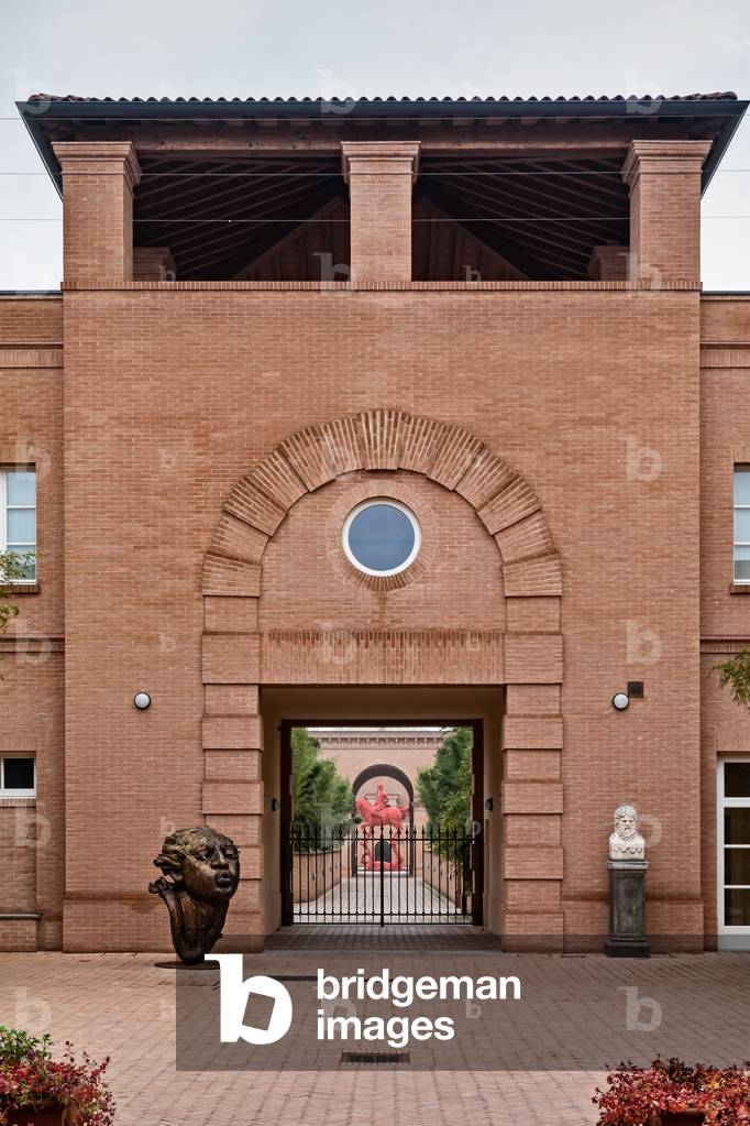 Fontanellato, Labirinto della Masone, by Franco Maria Ricci: the entrance. On the left, a work by Javier Marin,  (sculpture)