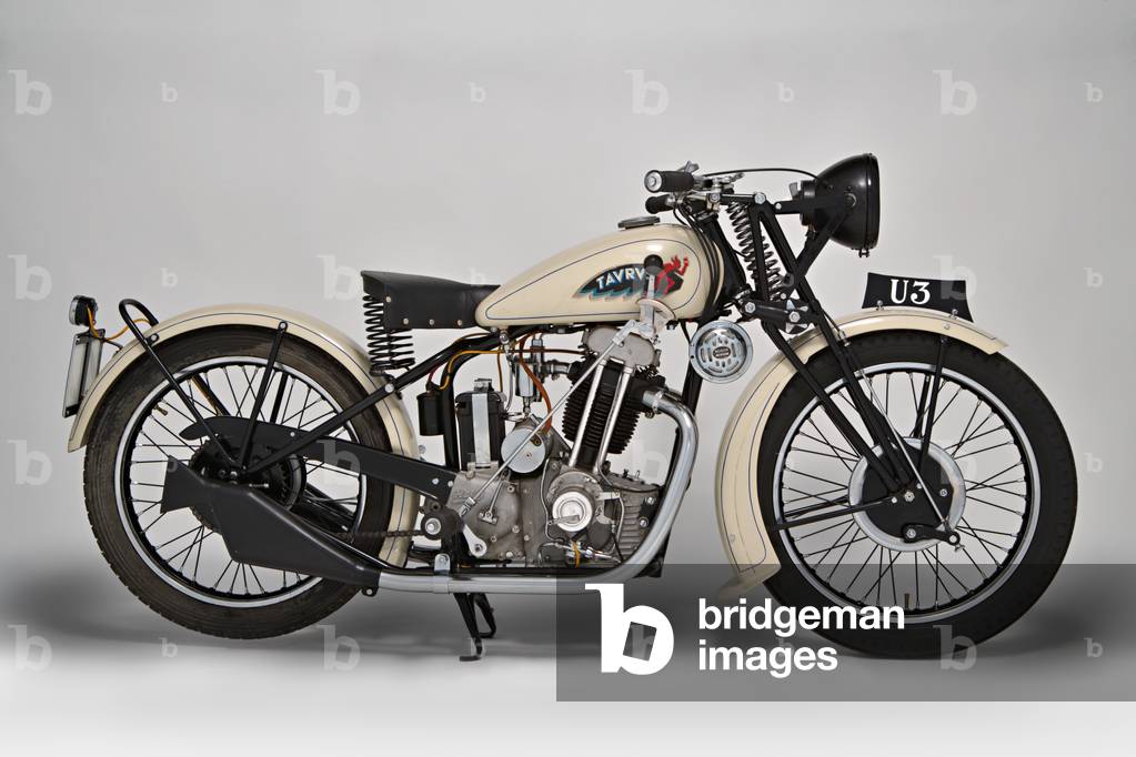 Classic Motorbike Taurus 175 (photo)