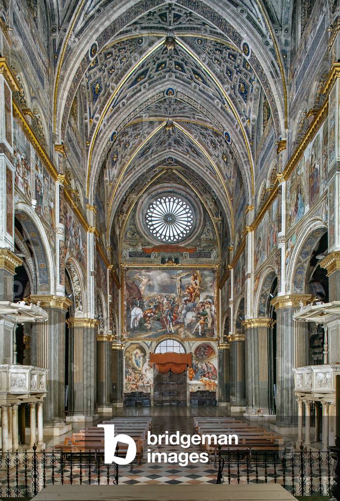 View of the nave and the counterfacade with the 