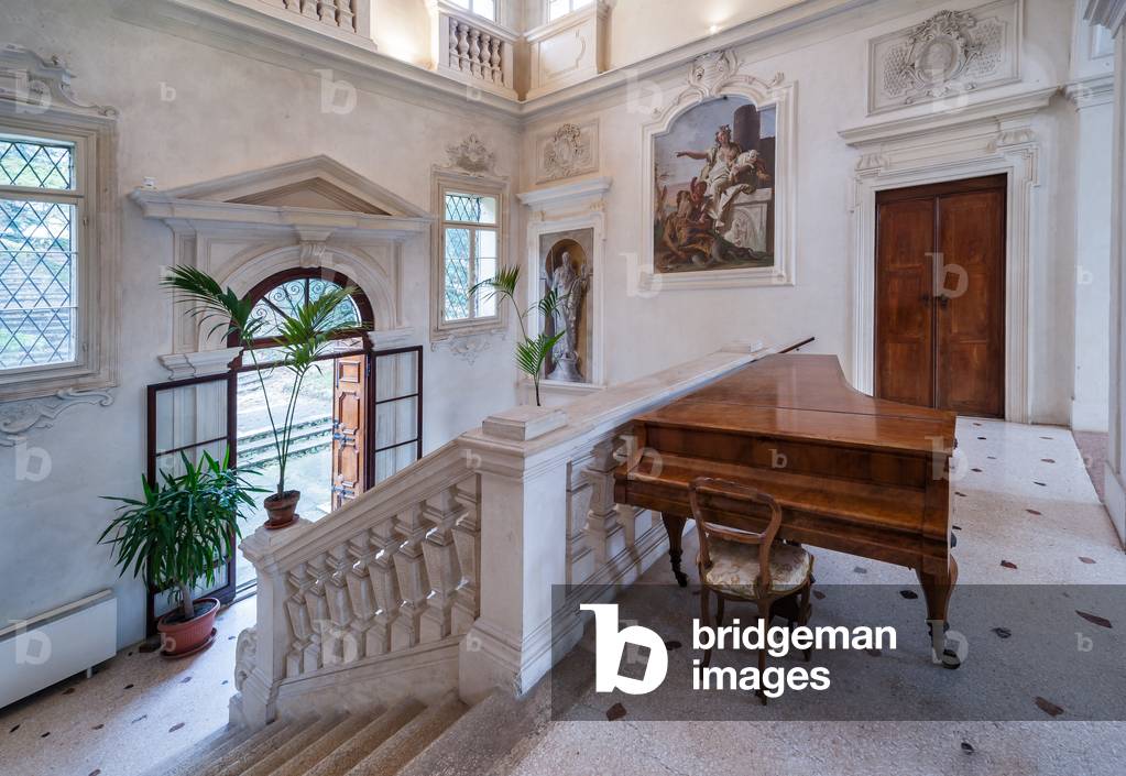 View of the staircase, Villa Loschi Motterle, Vicenza, Veneto, Italy (photo)