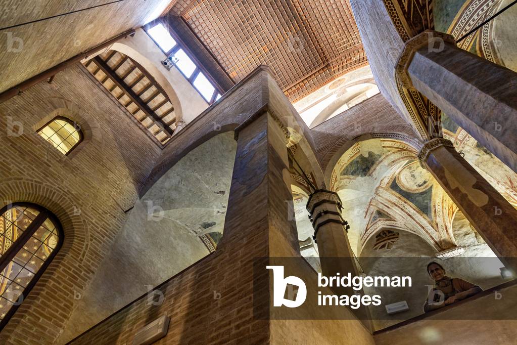 Gothic stairway, XIII - XIV th century, Palazzo Trinci, Foligno, Umbria (photo)