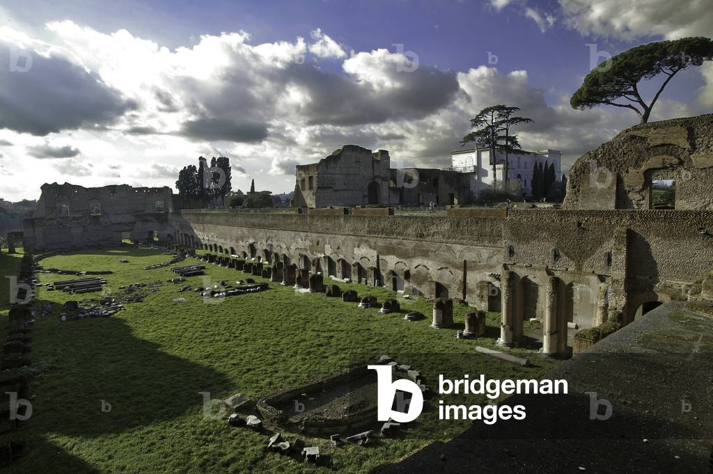 View of the Hippodrome of Domitian (or Palatine Stadium), Palatine Hill, Rome, Italy (photo)