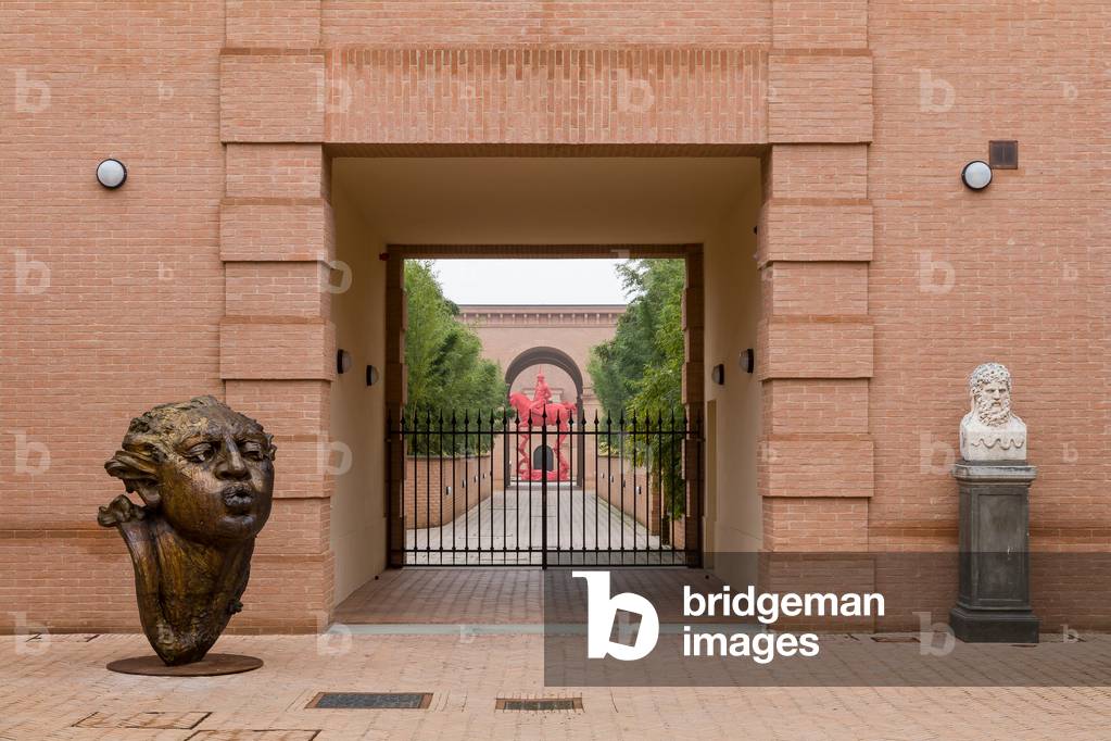 Fontanellato, Labirinto della Masone, by Franco Maria Ricci: the entrance. On the left, a work by Javier Marin,  (sculpture)