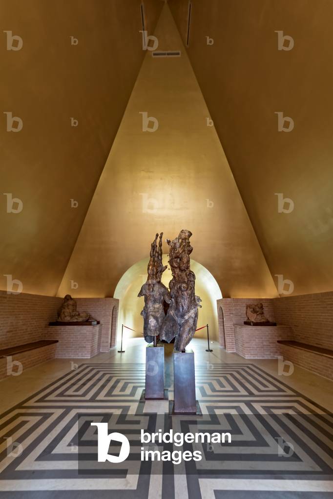 Fontanellato, Labirinto della Masone, by Franco Maria Ricci: the inside of the Pyramid,  (photo)