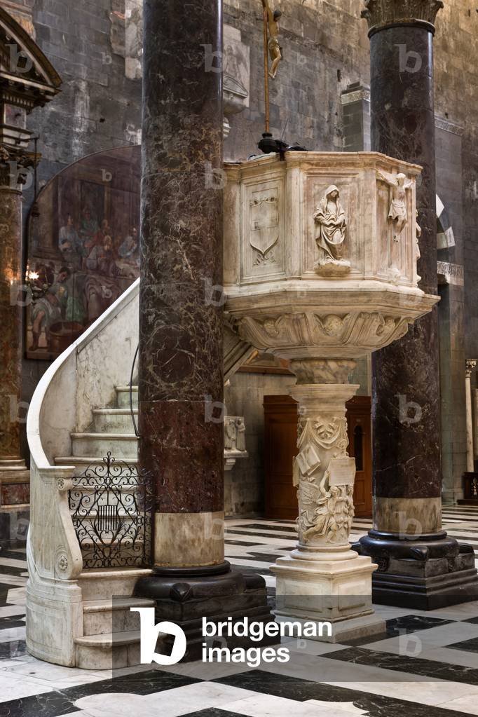 Genoa, Duomo (St Lawrence Cathedral), inside, the nave: 