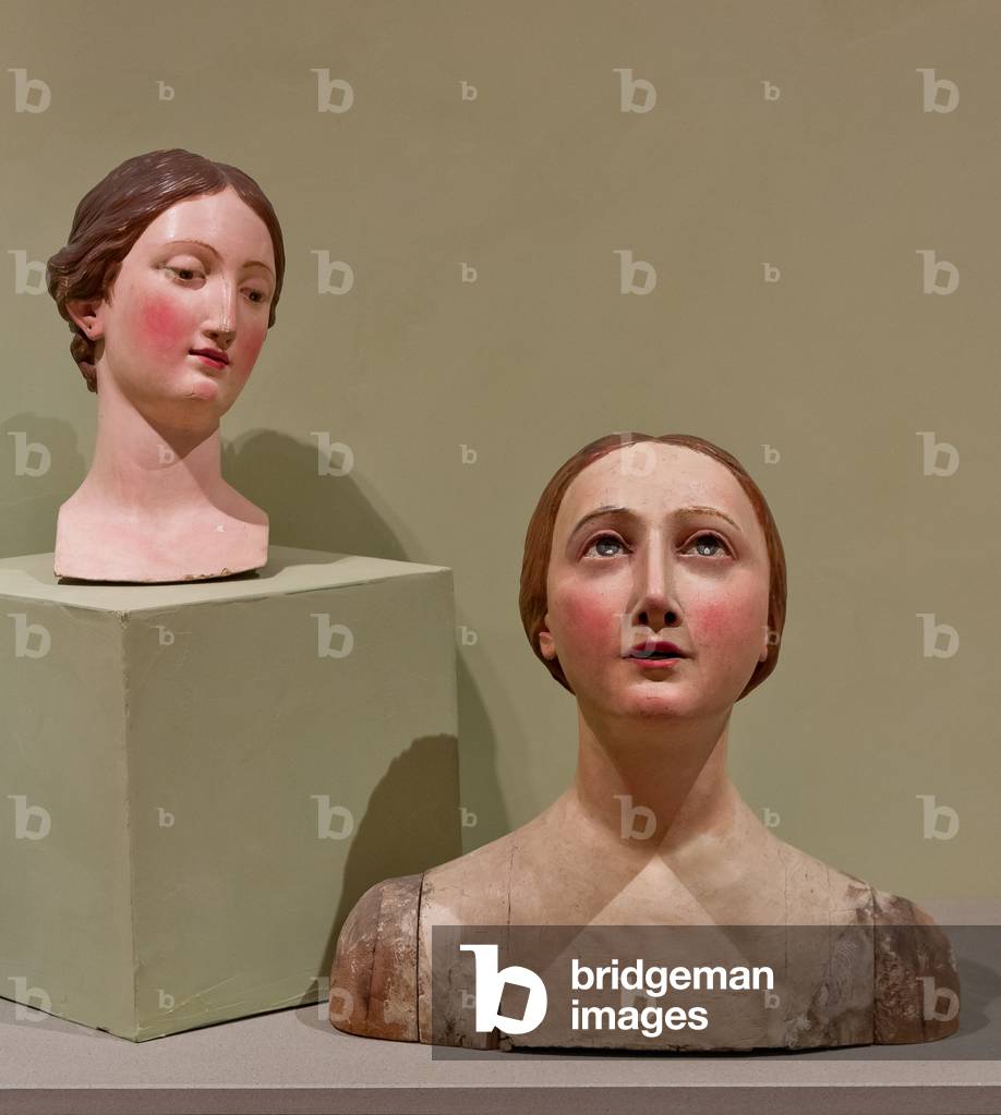 Wooden carved and polychrome heads, XVI-XVII century (wood)