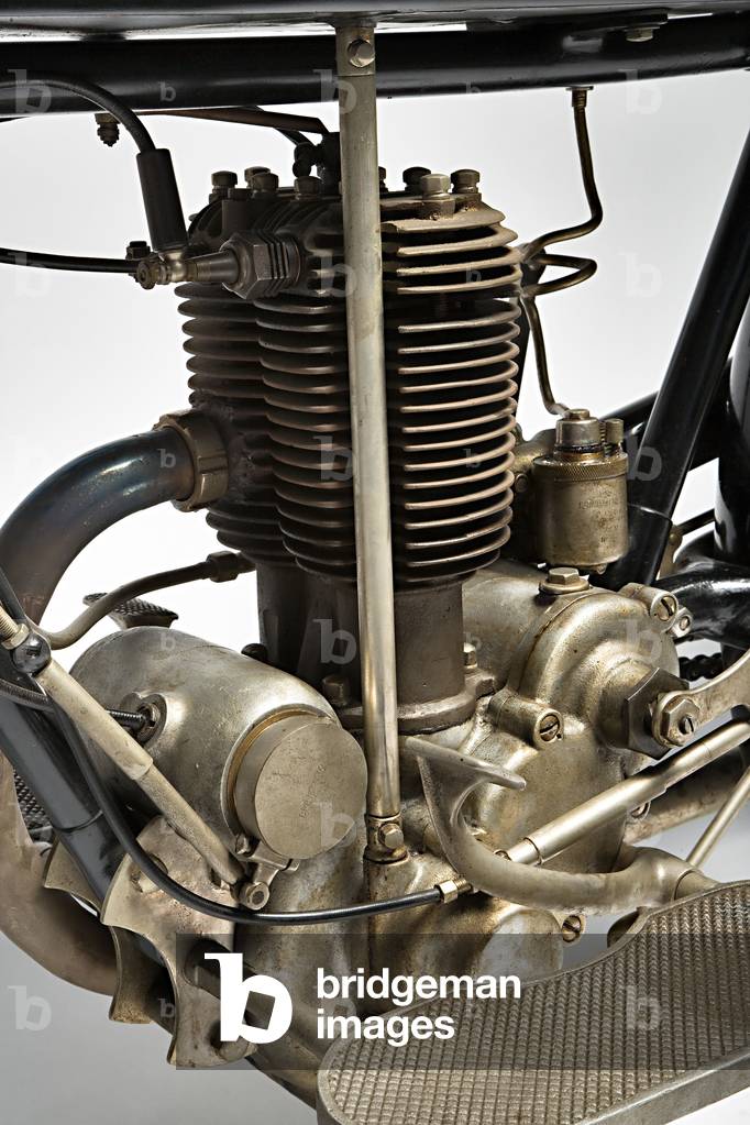 Classic Motorbike Garelli Turismo 350. Engine (photo)