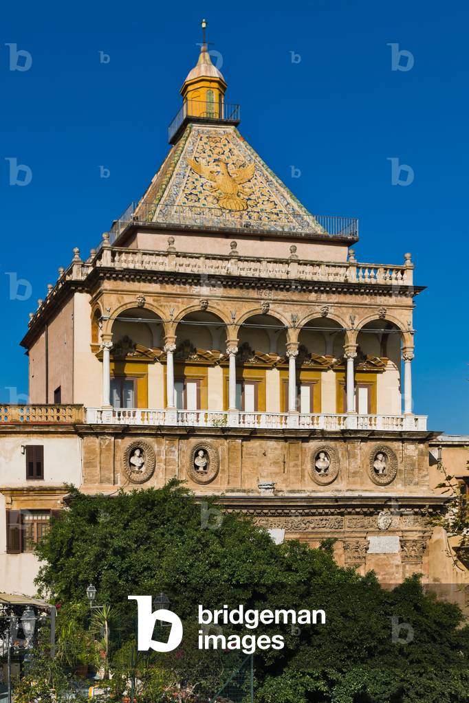 The Porta Nuova Tower and its pyramidal roof covered with polychrome majolica tiles, The Royal Palace or Palazzo dei Normanni (Palace of the Normans), Palermo, Sicily, Italy (photo)