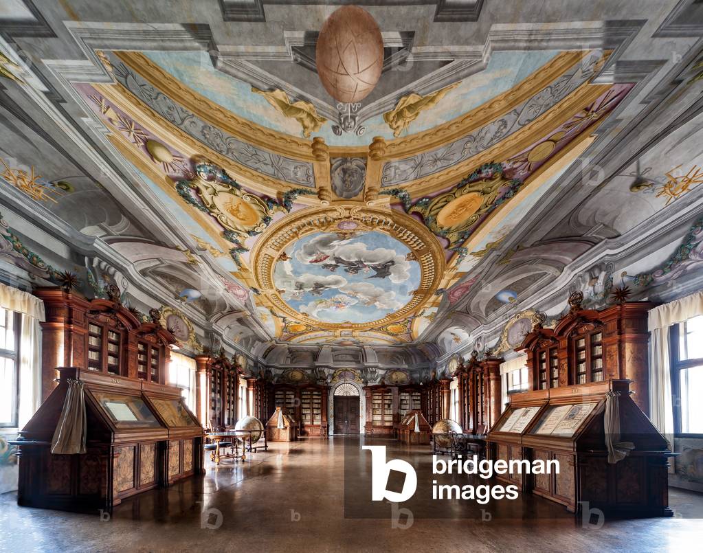 Antoniana Pontifical Library: the hall, Padua, Veneto, Italy (photo)
