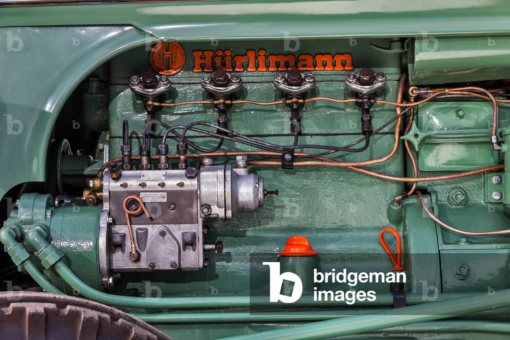 Old tractor - Hurlimann Model D, 1954 (photo)