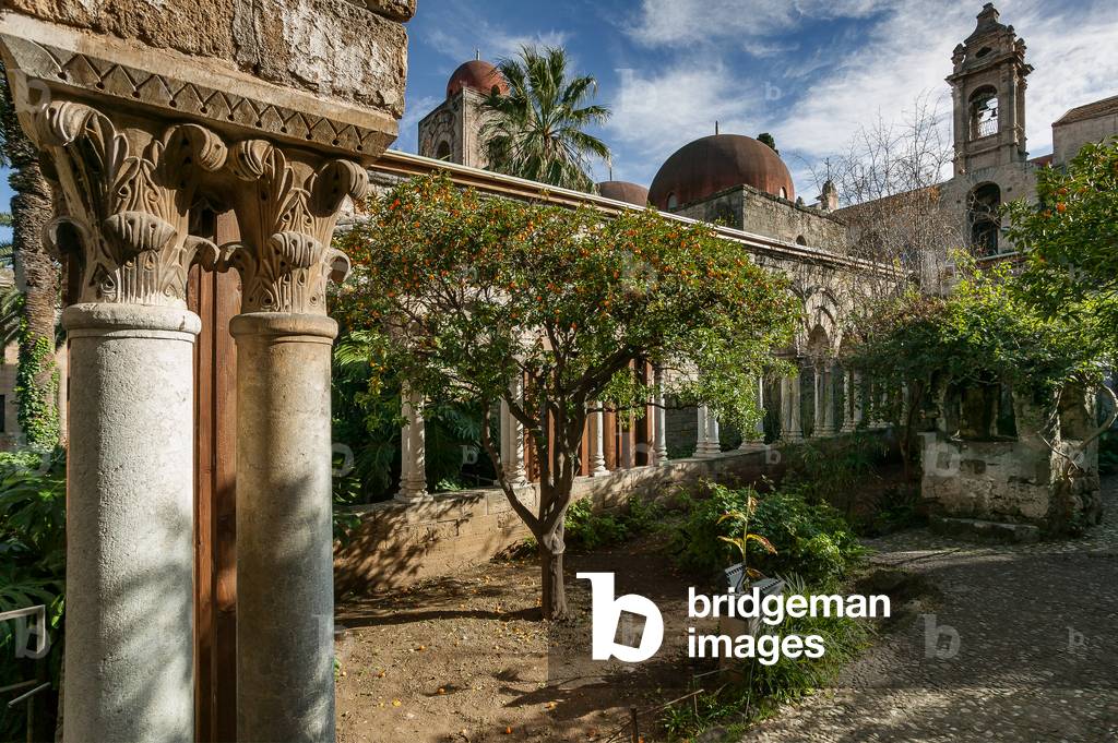 The cloister, The Church of St. John of the Hermits, Palermo, Sicily, Italy (photo)