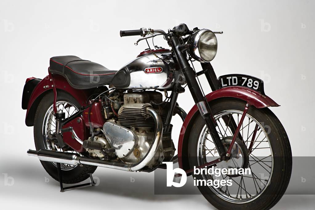 Classic Motorbike Ariel Square Four Mk1 (photo)