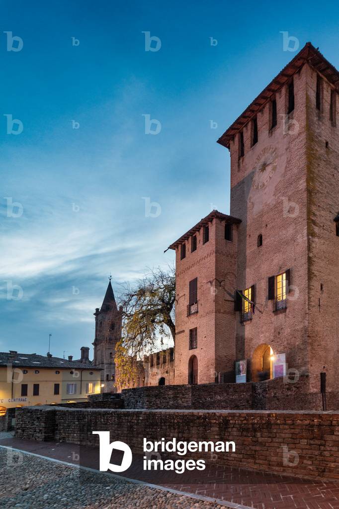 Fontanellato, Rocca Sanvitale: night view of the fortress,  (photo)