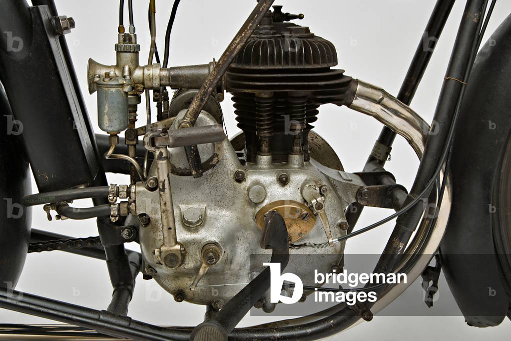 Classic Motorbike Axa. Engine (photo)