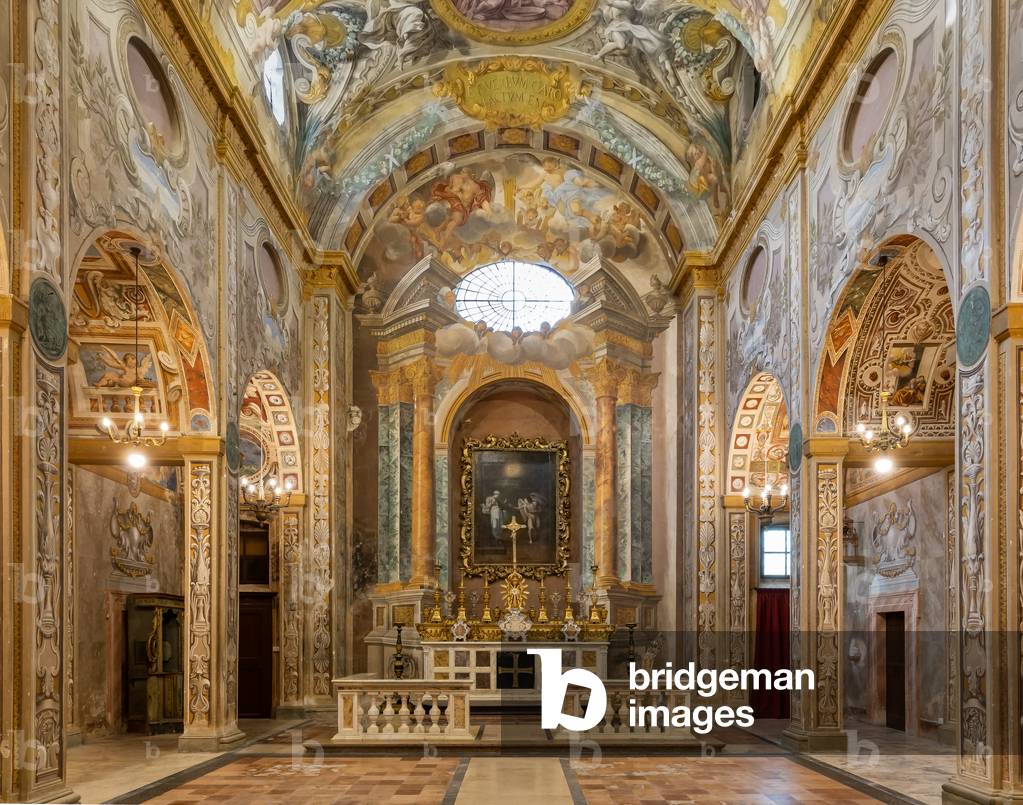 View of the interior with frescoes and the main altar, Church of Nunziatina, Todi, Umbria, Italy (photo)