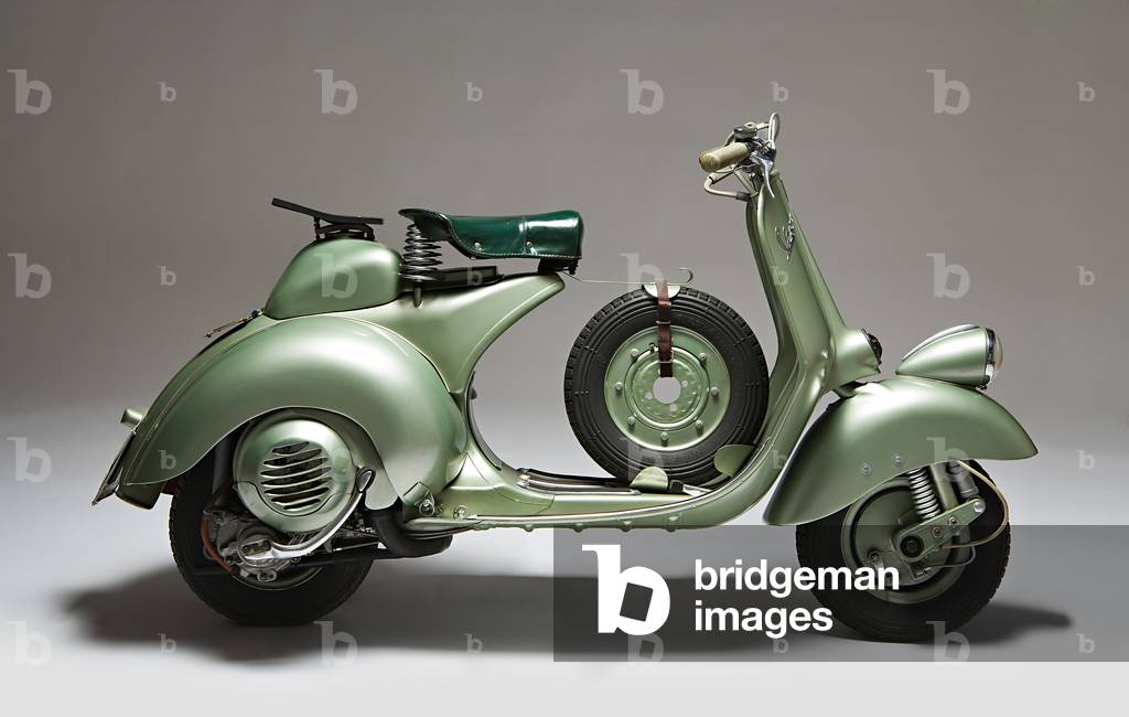 Classic Motorbike Vespa Sei Giorni, Scooter (photo)