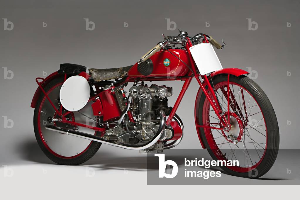 Classic Motorbike Benelli 175 Bialbero Corsa (photo)