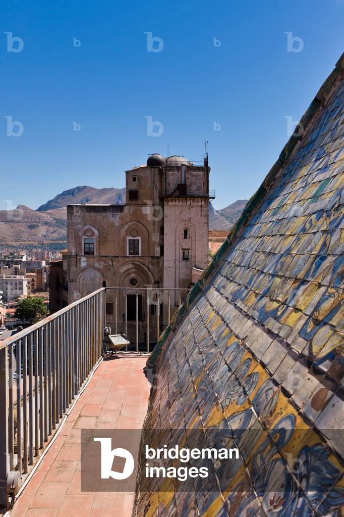 The Porta Nuova Tower, The Royal Palace or Palazzo dei Normanni (Palace of the Normans), Palermo, Sicily, Italy (photo)