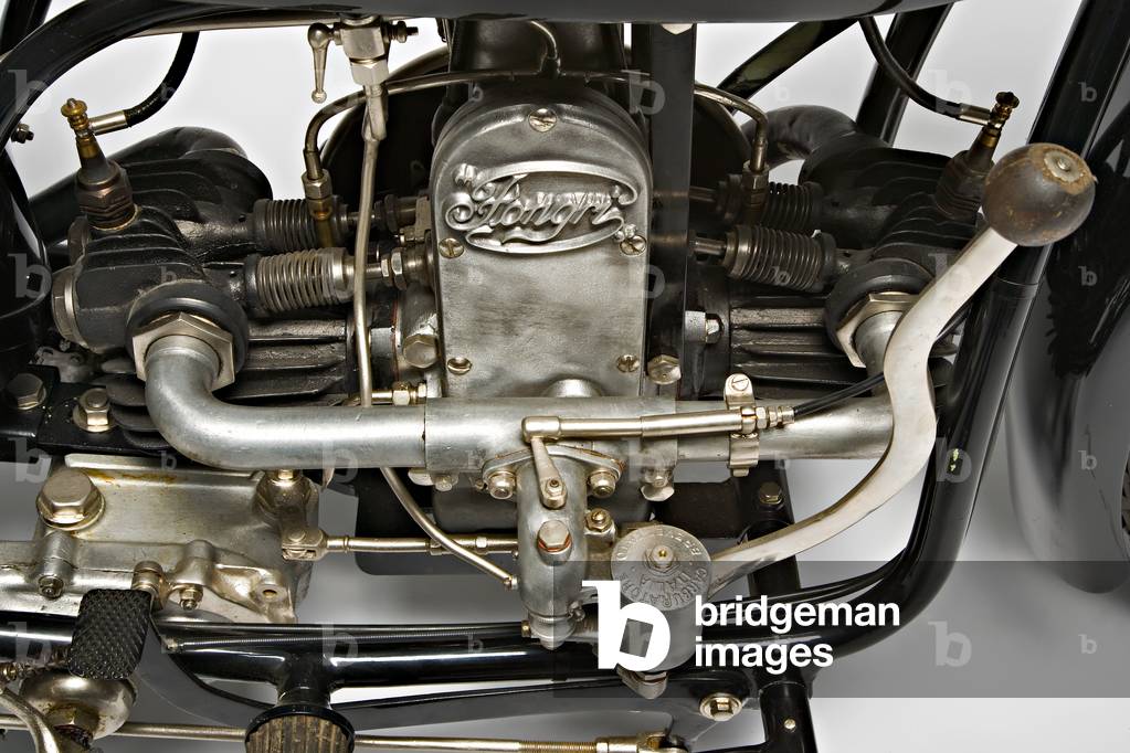 Classic Motorbike Fongri Sport Lusso 575. Engine (photo)