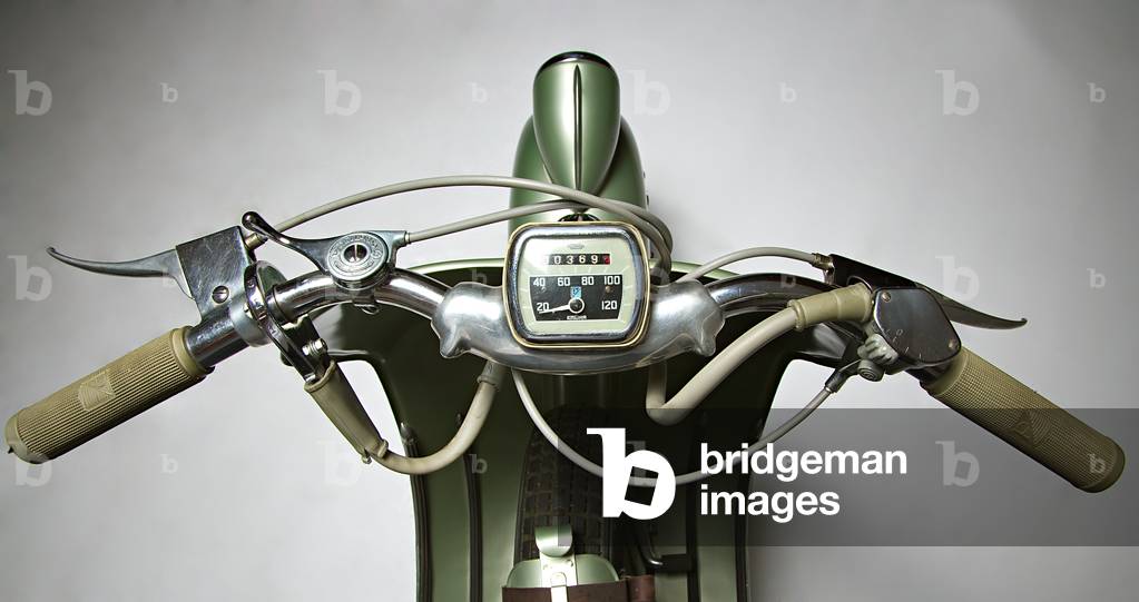 Classic Motorbike Vespa Sei Giorni, Scooter (photo)