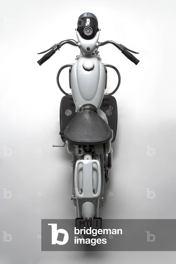 Classic Motorbike (scooter) Motom Delfino (photo)
